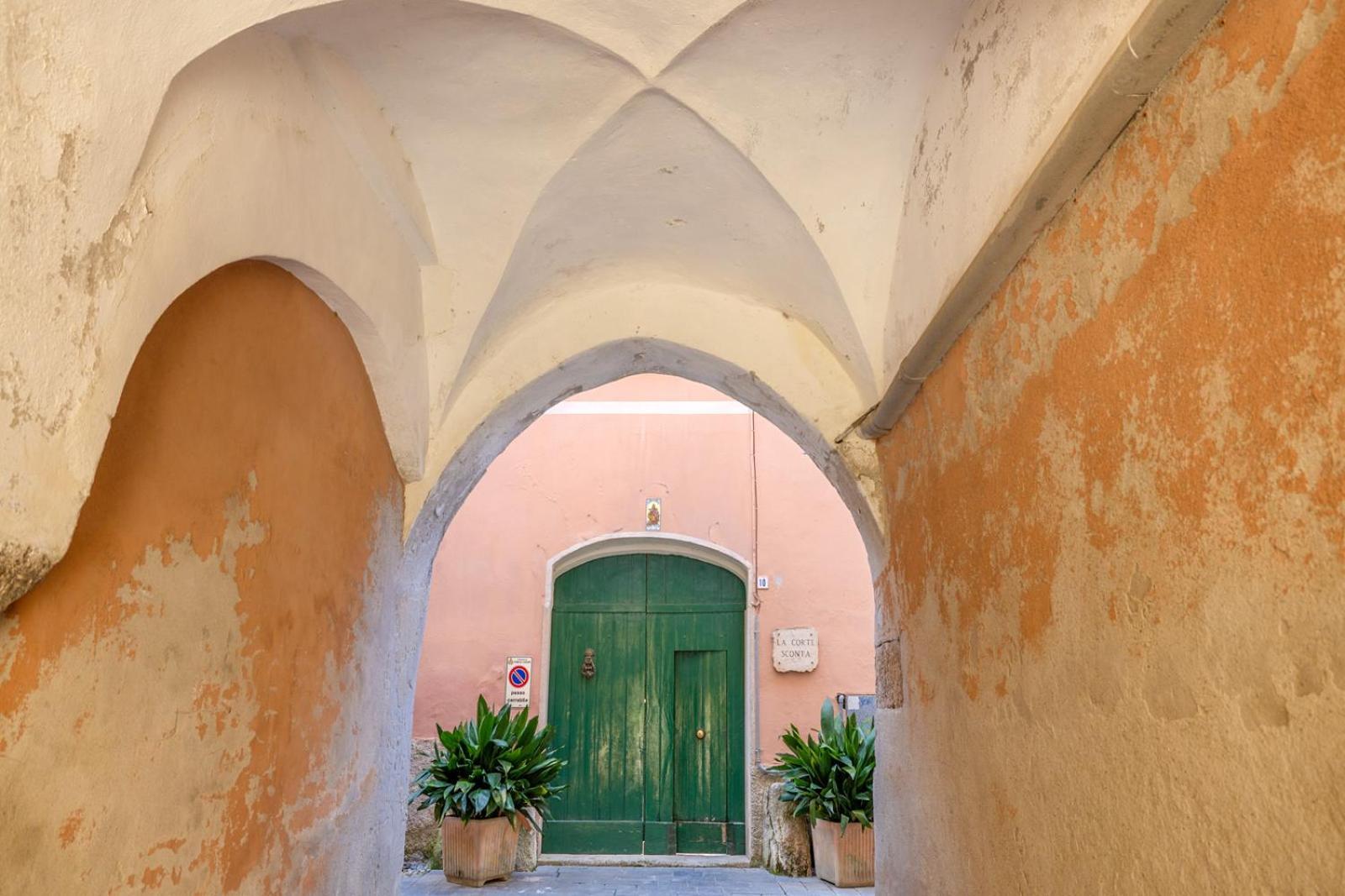La Corte Sconta Finalborgo Финале Лигуре Экстерьер фото